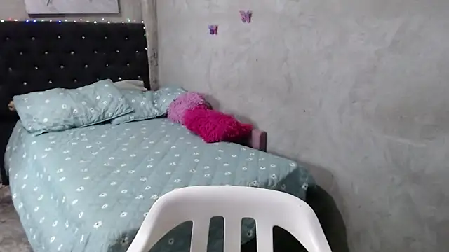 GeovannaFranco online show from September 8, 2025, 7:02 pm