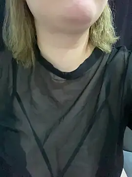 cansuozell online show from February 18, 2025, 12:06 pm