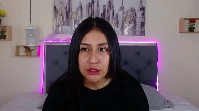 mia aira online show from October 29, 2025, 3:11 pm