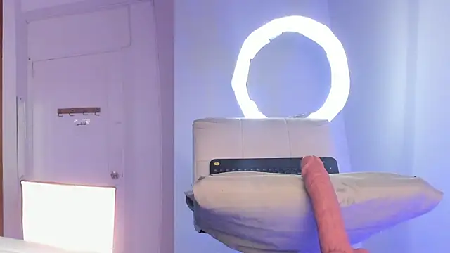 zoe backer online show from September 11, 2025, 11:10 am