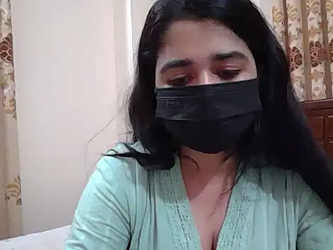 Snapshot of A-pusparani chatting on April 18, 2026, 6:21 pm A-pusparani online show from April 18, 2026, 6:21 pm