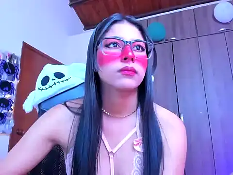  ALLYSON18  online show from October 15, 2025, 11:29 am