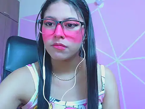 Snapshot of _ALLYSON18_ chatting on April 28, 2026, 11:58 am ALLYSON18 online show from April 28, 2026, 11:58 am