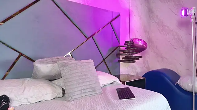 ammy durand online show from October 6, 2025, 7:36 pm