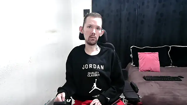 Sophia and Thomas online show from February 23, 2025, 9:44 am