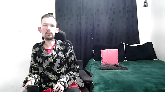 Sophia and Thomas online show from March 22, 2025, 10:28 am