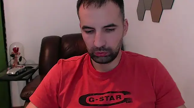 Leo 1617 online show from December 4, 2024, 10:24 pm