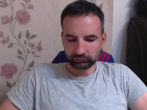 Snapshot of Leo_1617 chatting on June 13, 2026, 8:29 pm Leo 1617 online show from June 13, 2026, 8:29 pm