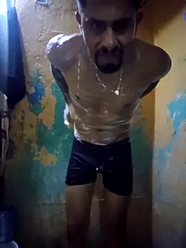 Menpolla hot online show from April 12, 2026, 12:41 pm