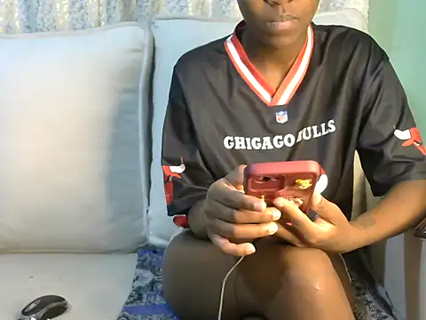 Snapshot of Caryyyl chatting on November 14, 2025, 2:32 pm Caryyyl online show from November 14, 2025, 2:32 pm