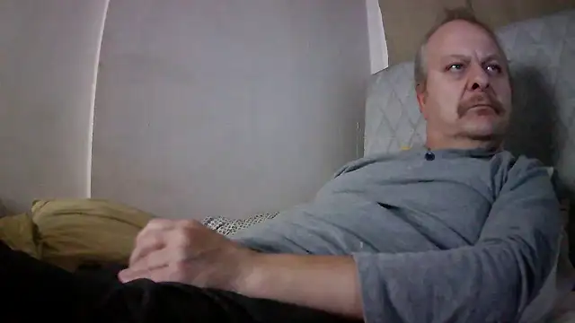 amylrmm1903 online show from November 19, 2025, 2:28 pm