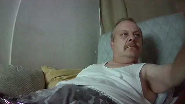 amylrmm1903 online show from September 9, 2025, 9:13 pm