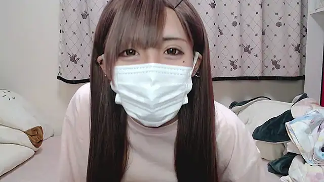  hiyor  online show from December 30, 2024, 5:02 pm