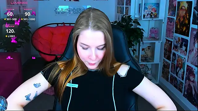 CuteMousee online show from February 3, 2025, 6:02 am