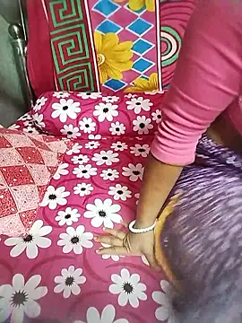 Snapshot of Priya-bhabi012 chatting on January 11, 2026, 4:47 pm Priya-bhabi012 online show from January 11, 2026, 4:47 pm