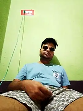 Snapshot of RohanBig chatting on May 12, 2026, 2:12 pm RohanBig online show from May 12, 2026, 2:12 pm
