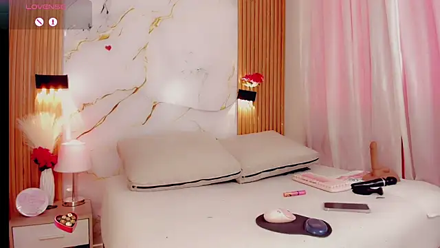 BrendaSquirtx online show from November 16, 2025, 5:17 pm