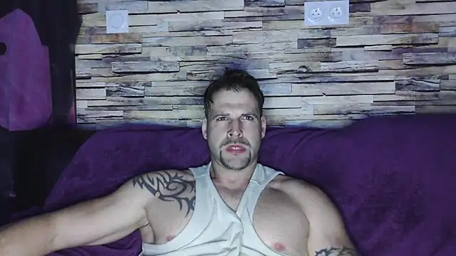 XxBigboybandxX online show from March 12, 2025, 7:36 pm