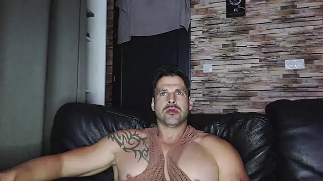 XxBigboybandxX online show from October 2, 2025, 6:00 pm