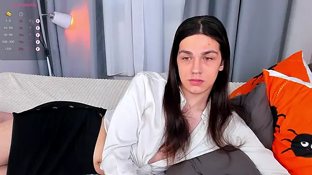 Alfreda Mills online show from November 1, 2025, 10:42 am