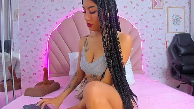 ashlyleee  online show from December 30, 2024, 12:20 pm