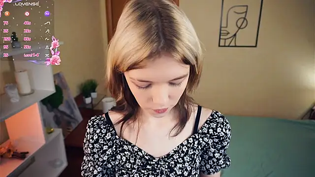 Snapshot of EngelAlman chatting on March 9, 2025, 7:23 am EngelAlman online show from March 9, 2025, 7:23 am