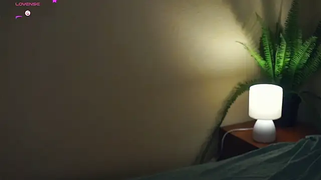 Snapshot of EngelAlman chatting on March 22, 2025, 10:28 am EngelAlman online show from March 22, 2025, 10:28 am