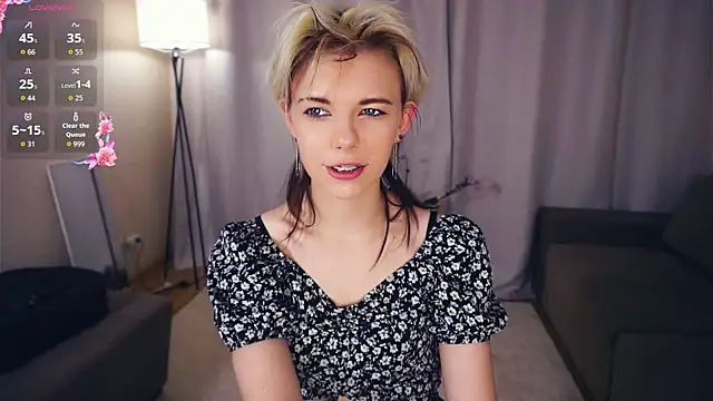 Snapshot of EngelAlman chatting on October 3, 2025, 6:15 am EngelAlman online show from October 3, 2025, 6:15 am