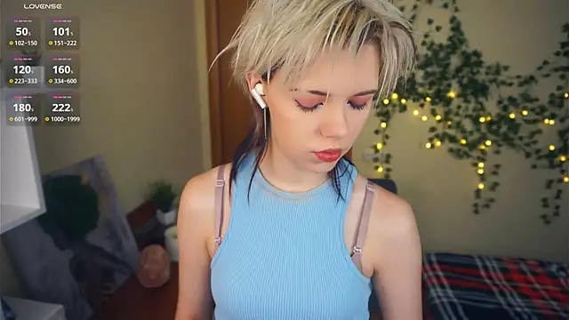 Snapshot of EngelAlman chatting on September 21, 2025, 6:40 am EngelAlman online show from September 21, 2025, 6:40 am