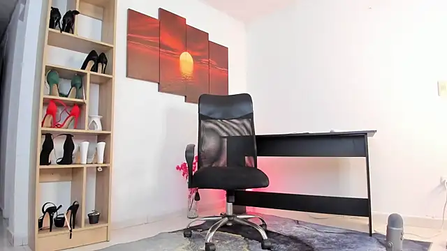 Snapshot of Lia_Copper chatting on March 8, 2025, 2:30 pm Lia Copper online show from March 8, 2025, 2:30 pm