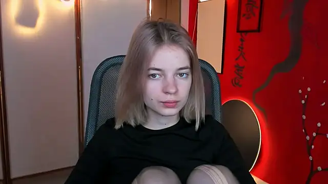 TinaDavil online show from September 10, 2025, 9:30 am