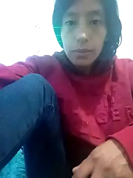 Snapshot of karolinee_66_ chatting on December 15, 2024, 4:29 am karolinee 66 online show from December 15, 2024, 4:29 am