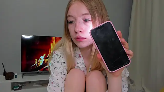 minidivaa  online show from March 4, 2025, 9:22 pm