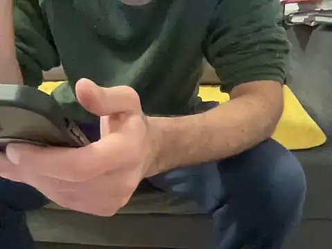 4small4inchlol online show from January 11, 2026, 4:14 pm