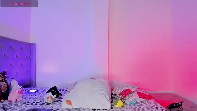 Snapshot of samara_jonness chatting on December 3, 2025, 3:40 am samara jonness online show from December 3, 2025, 3:40 am