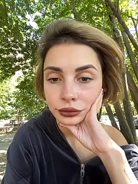 SandraCarter online show from September 24, 2025, 11:17 am