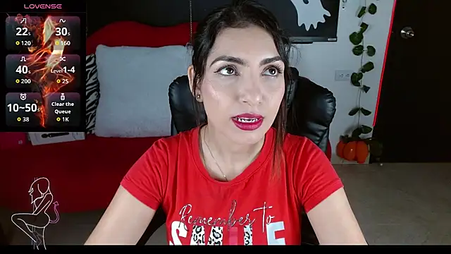 Carolaine69  online show from October 16, 2025, 1:30 pm