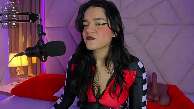 ValerieKay  online show from October 5, 2025, 1:57 pm