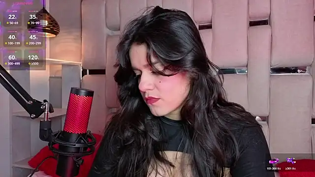 ValerieKay  online show from April 18, 2026, 8:31 pm