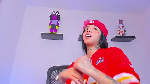 Gangster Girl online show from February 19, 2025, 2:23 am