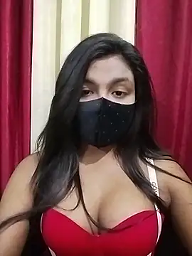 Snapshot of Myra-sen chatting on June 1, 2026, 5:01 pm Myra-sen online show from June 1, 2026, 5:01 pm