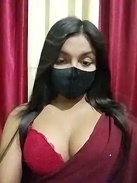 Snapshot of Myra-sen chatting on July 15, 2026, 4:47 pm Myra-sen online show from July 15, 2026, 4:47 pm