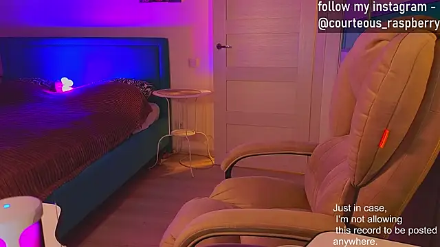 courteous raspberrry online show from January 28, 2025, 12:22 pm