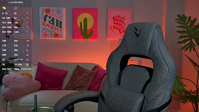 Lana  May online show from November 28, 2025, 12:49 pm