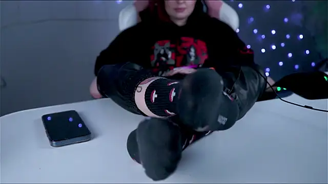 Lana  May online show from February 13, 2025, 5:54 pm