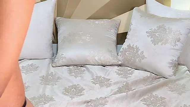 PassionMacoll online show from March 15, 2026, 2:40 am