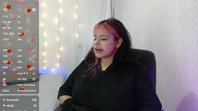 mixie cute online show from December 20, 2024, 1:14 am