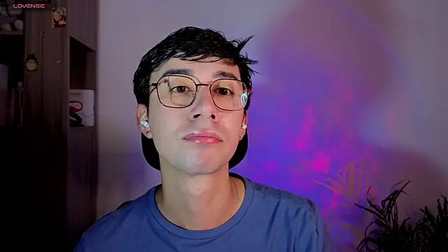 cameron cum online show from September 19, 2025, 11:36 am