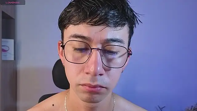 cameron cum online show from November 12, 2025, 11:03 am