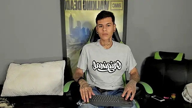 jamesinked  online show from March 21, 2025, 7:24 pm